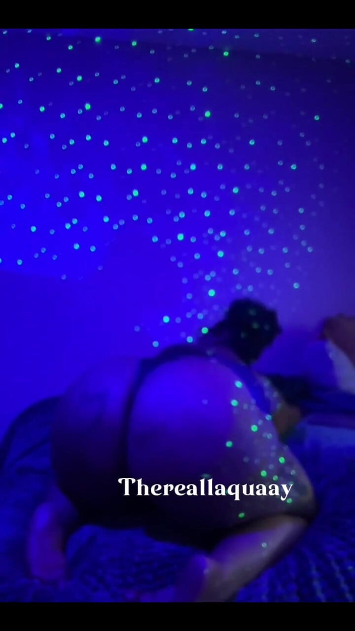 Biggdebbie solo: Biggdebbiecakez senin için twerk yapıyor