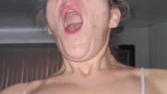 Tante girang seks anal muncrat di kontolku