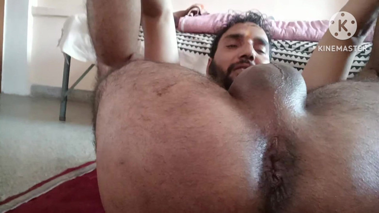 Rajasthani-old-lover: インド人男性が継父とその友人とセックスを楽しむ