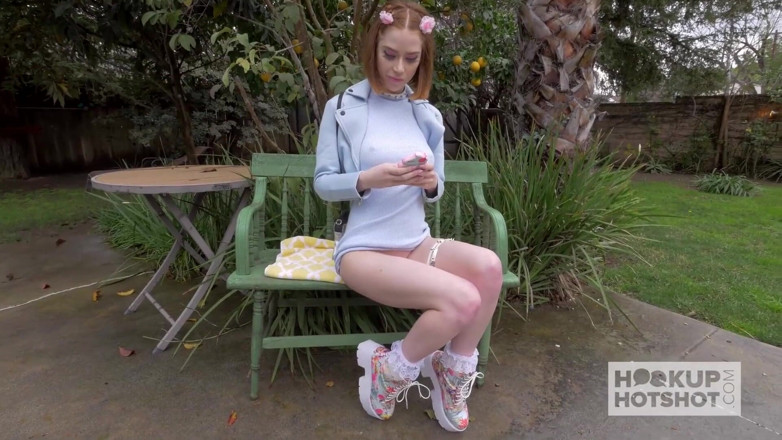 Hookup Hotshot: La bonita pelirroja Pepper Hart se la follan en un...