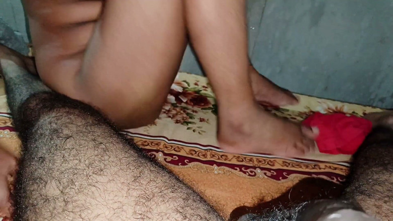 Indian69ExpressTM: Bahagian-2 Awek Seksi India bertetek besar memberikan blowjob terbaik (hisap batang...