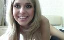Dirty fantasy: Meine blonde stieftochter masturbiert zum ersten mal vor der webcam...