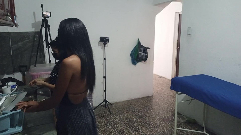 NEGRITA SEXY: मैं अपने पड़ोसी से मिलने जा रहा था और फिर जिस आदमी को मुझे बहुत पसंद है वह हमें रुग्ण बनाने के लिए आया