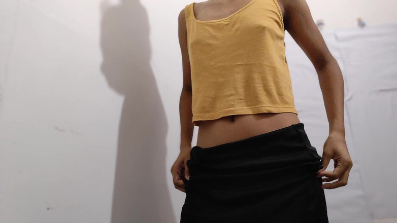 desigirl93: Hot Cute Indian Girl Having Juicy Felling Who Wants to...