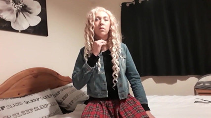 The Midnight Minx: Crossdresser v nylonu