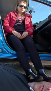 Pocałuj moje słodkie buty w środku natury