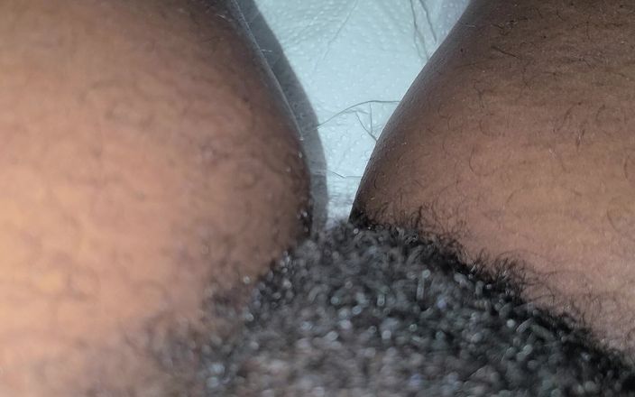 Roseblue2: Duro orgasmo femenino mientras ve porno