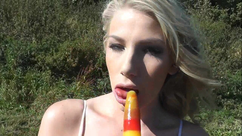 DanielleMaye: Lollypop