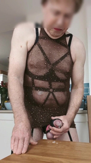Bellhead: Diversão em câmera lenta em lingerie