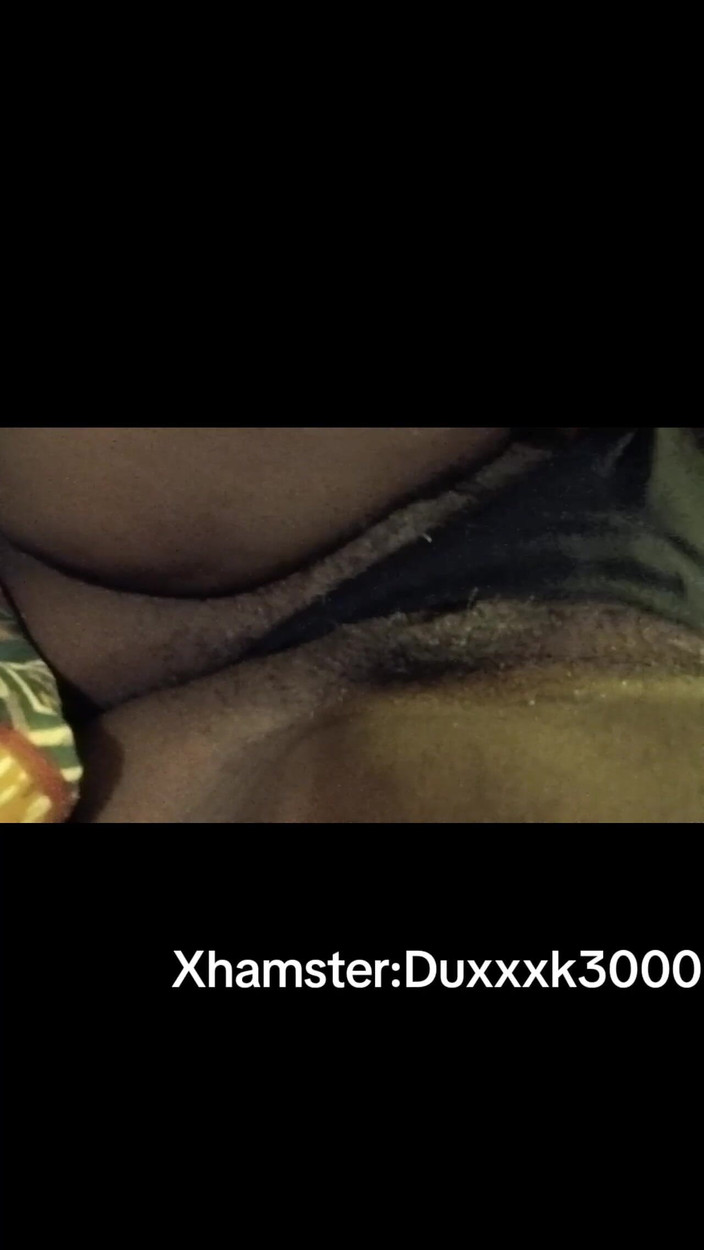 Duxxxk3000: Играю с моей киской