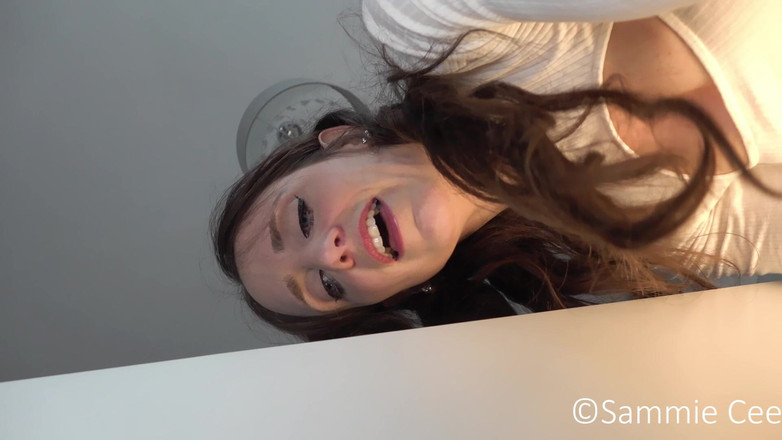 Sammie Cee: Libertando você da luta de força preso em primeiro plano