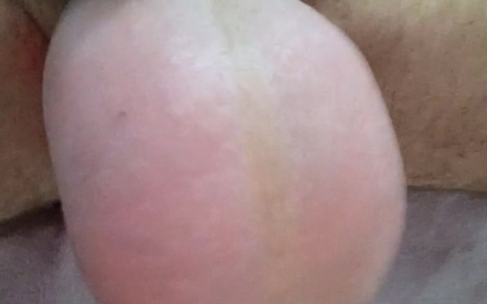 Lion big balls: Masturbation
