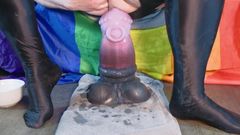 DaddyBigToys: Cavalco il giocattolo più grasso del mio arsenale e mi...