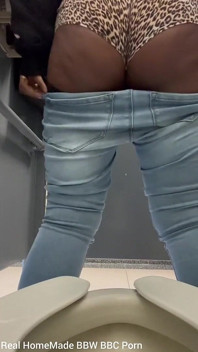 Desperate for Pee Bouncing Compilation