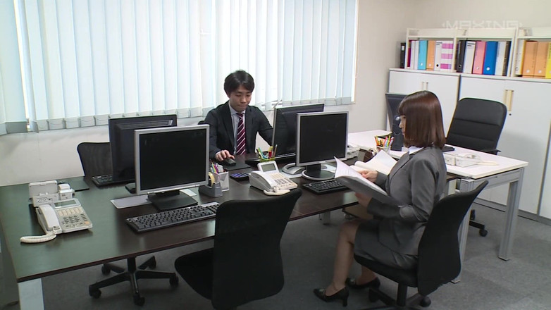 Raptor Inc: O pizdă cinstit care vine spasmodic într-o situație în care nu este în...