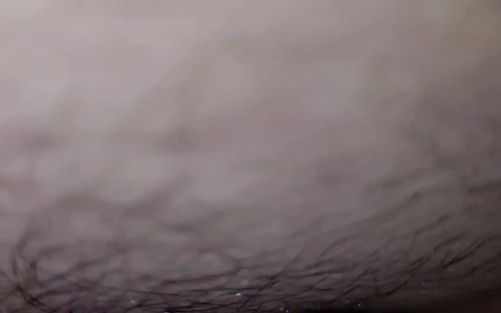 Realamateurs: Il me baise et remplit ma chatte avec un délicieux...