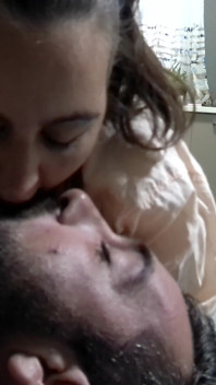 Labios dulces: desafío de beso francés dulce y travieso