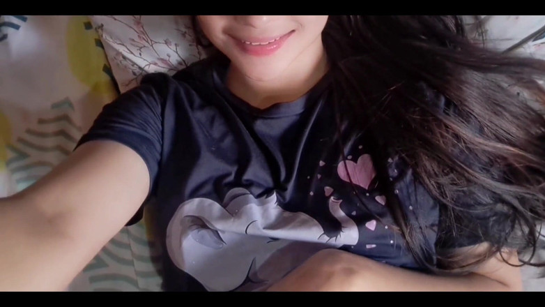 Yulieth Gomez: 彼女はお気に入りの生徒とセックスした