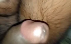 Băiat indian desi care se masturbează în baie