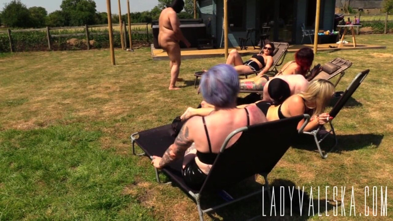Lady Valeska: Goddesses sweat worship in the sun