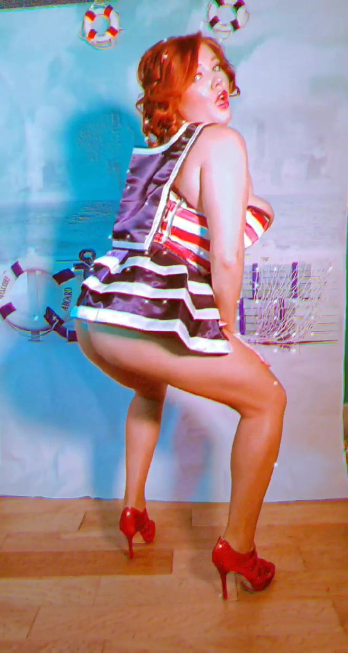 Annabelle Rogers: Permission de monter à bord de votre capitaine de navire ?