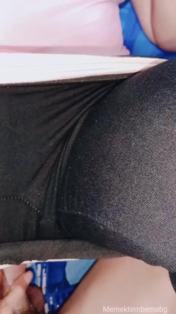 Asian girl videos: Una mujer hermosa y hermosa