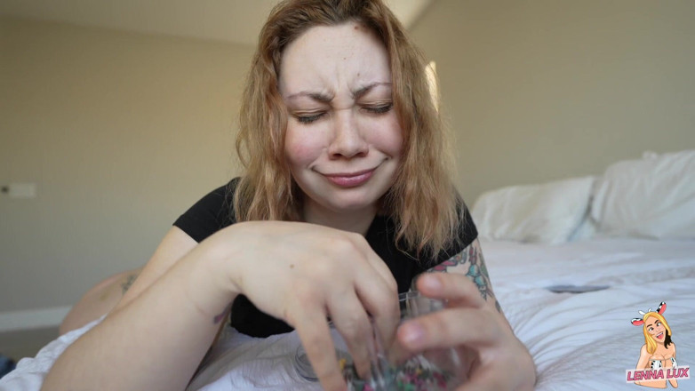 Lenna Lux: Giantess seni sokuyor