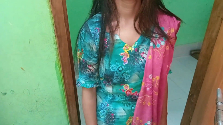 Riya Chowdhury: Sex s dívkou poblíž