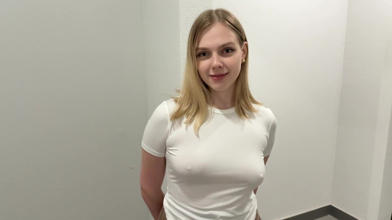 Arisha Mills: My New Upstairs Neighbor Turned Out to Be a Whore...