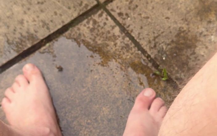 Nalekhome: I Piss on My Little Feet