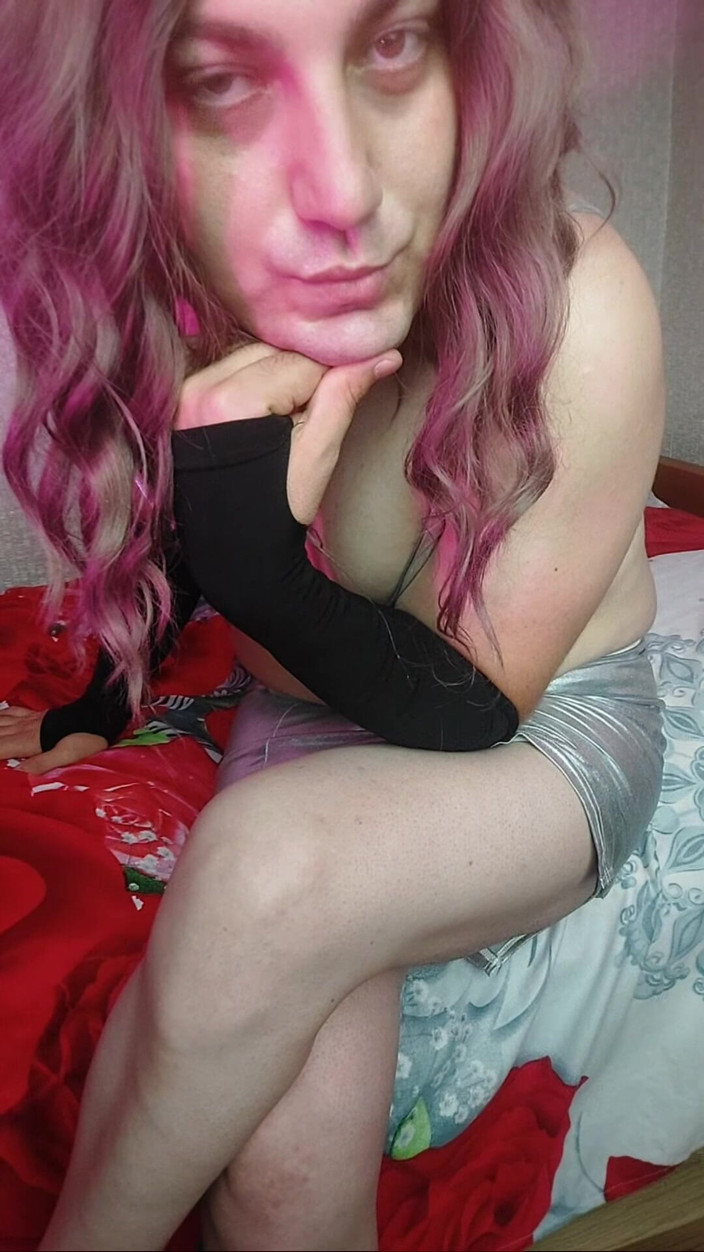 Kitty_Cross: Crossdresser Kitty en Youtube hace un video en vivo para...