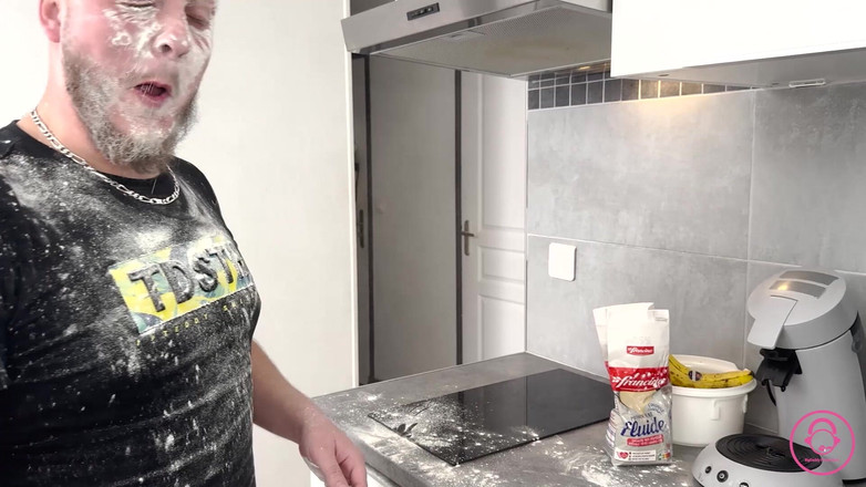 Bigdaddy films: Kue nakal, kue zizi pasangan itu