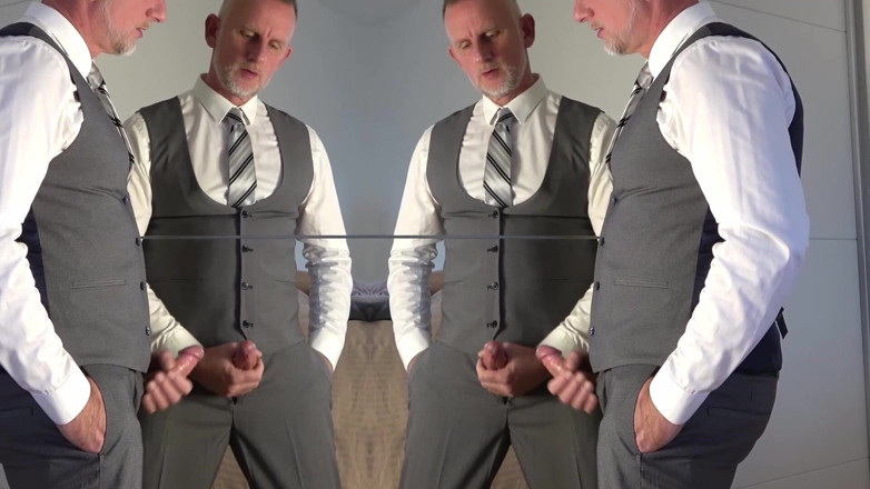 Alex Bullmann: Mirrored I