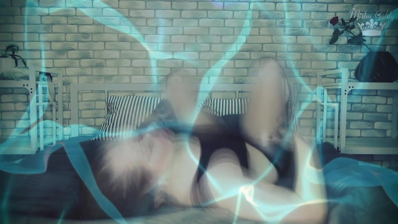 Goddess Misha Goldy: Sniffers každý den! 13. den to napumpuje sperma pro mě