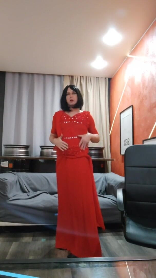 MilenaSV: Il ragazzo sissy balla