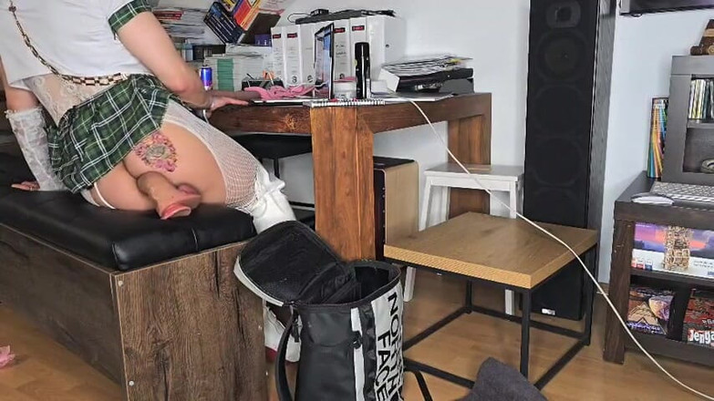 Daddy Femboy: Đôi chân ướt át trong ủng