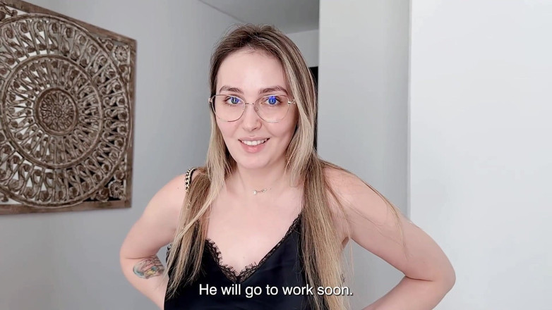Alina Rai: Ei, você queria um trio? o enteado deu uma surpresa...
