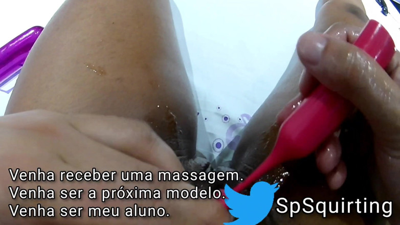 Squirting Sp: 潮吹按摩 #19 年轻女人接受按摩，小奶子