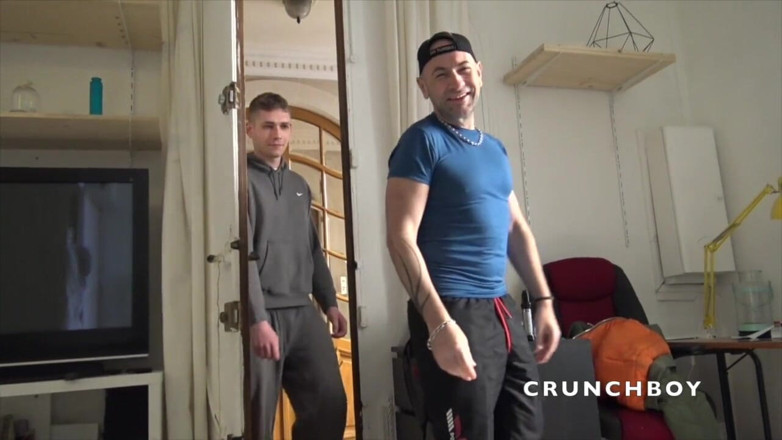Kinky Bareback Boys: ジェスはキンキーアロンマスターによって生ハメ犯される