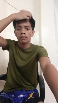 Pinoy Twink fica com tesão em casa