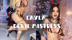 laylawatson: Смотри, как дьявольская госпожа мастурбирует