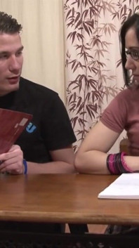 Sexy girl gets her tight asshole pounded on the desk by her classmate