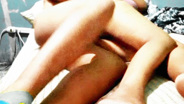 BigassMILF40: Mama vitregă cu curul mare se fute