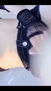 It's 10hot Cumshots From Lola