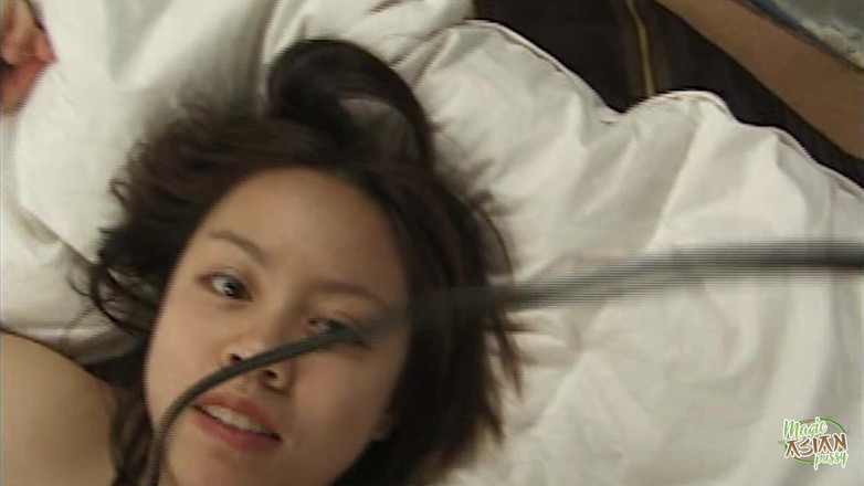 Magic Asian Pussy: После ногами эта грудастая латина принимает камшот на лицо