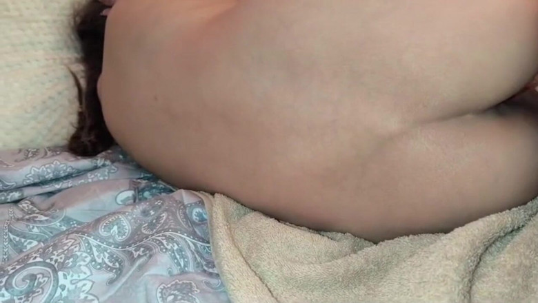 Blondasexy00: Nevlastní bratr mě šuká zezadu svým obrovským penisem