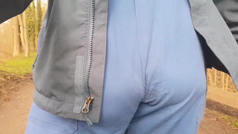 Monster_Meat_: Riskabelt runkande promenader i offentlig parc