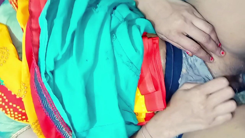 BadAim6: Hintli deshi merid hintçe ses kaydıyla amcığımın içine boşalıyor