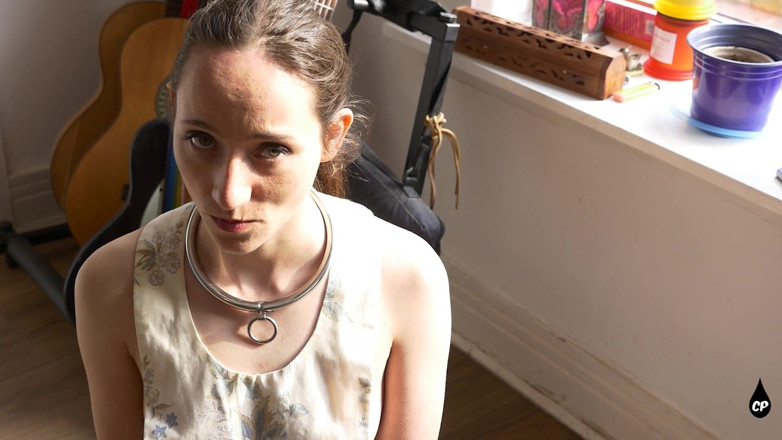 Good Giirl Mila Maeve: Người giúp việc làm sạch chống lại đồng hồ hoặc người...