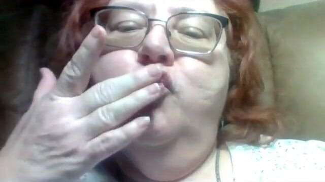 BBW nurse Vicki adventures with friends: Awek montel memberikan anda klip rakaman dekat bibir telanjang dan...